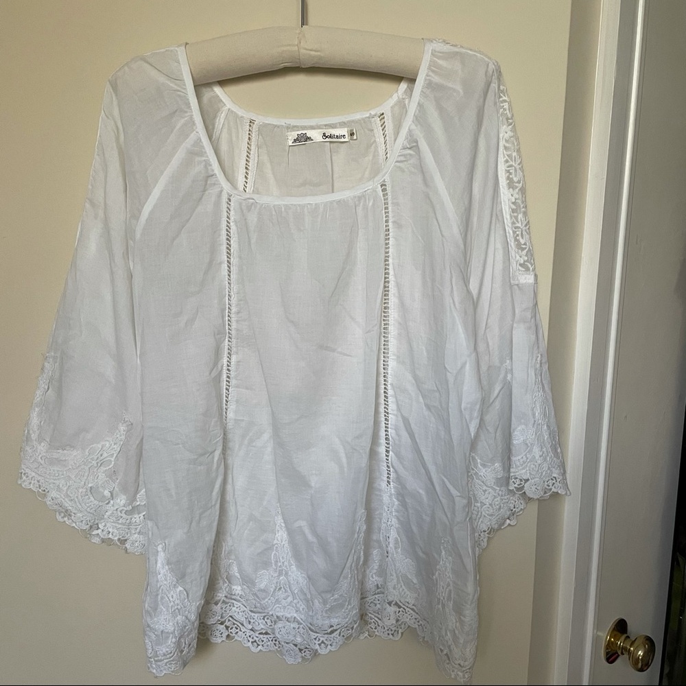 SOLITAIRE • White Long Sleeve Blouse